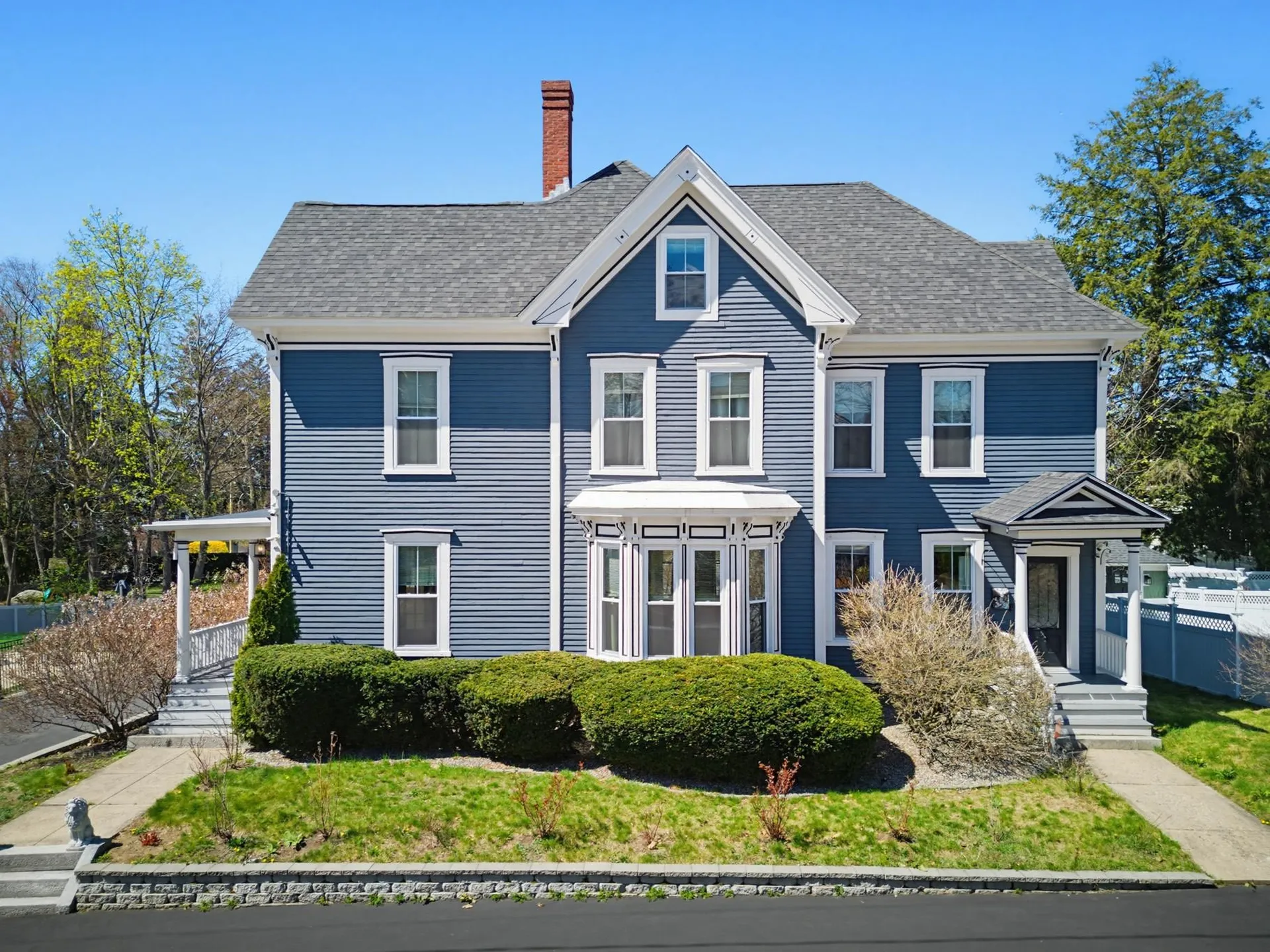 118 N Adams Street Manchester NH 03104
