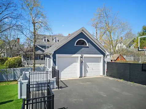 118 N Adams Street Manchester NH 03104