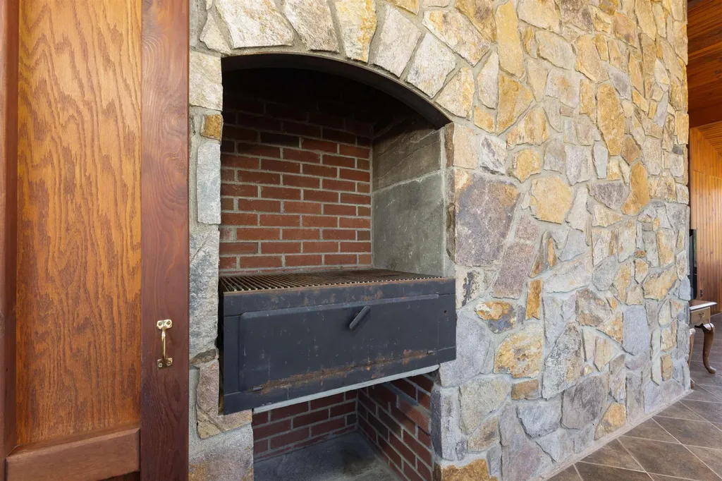 264 Ceda Road Charlestown NH 03603