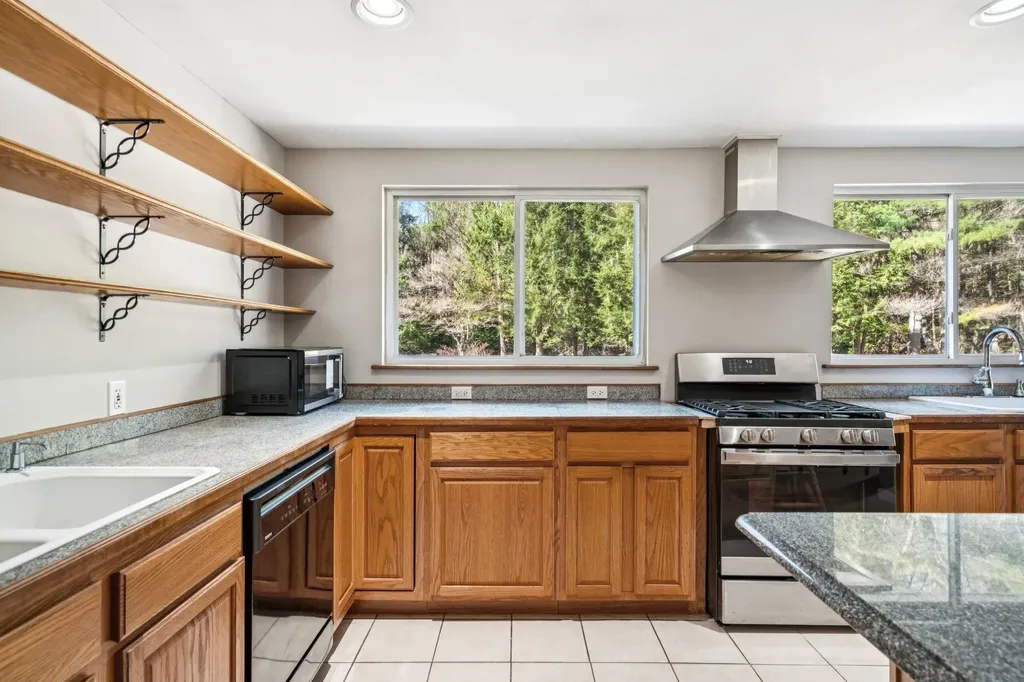 941 Willow Brook Road Plainfield NH 03781