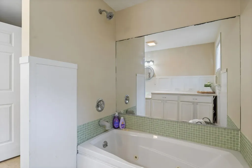 41 Friar Tuck Way Wolfeboro NH 03894