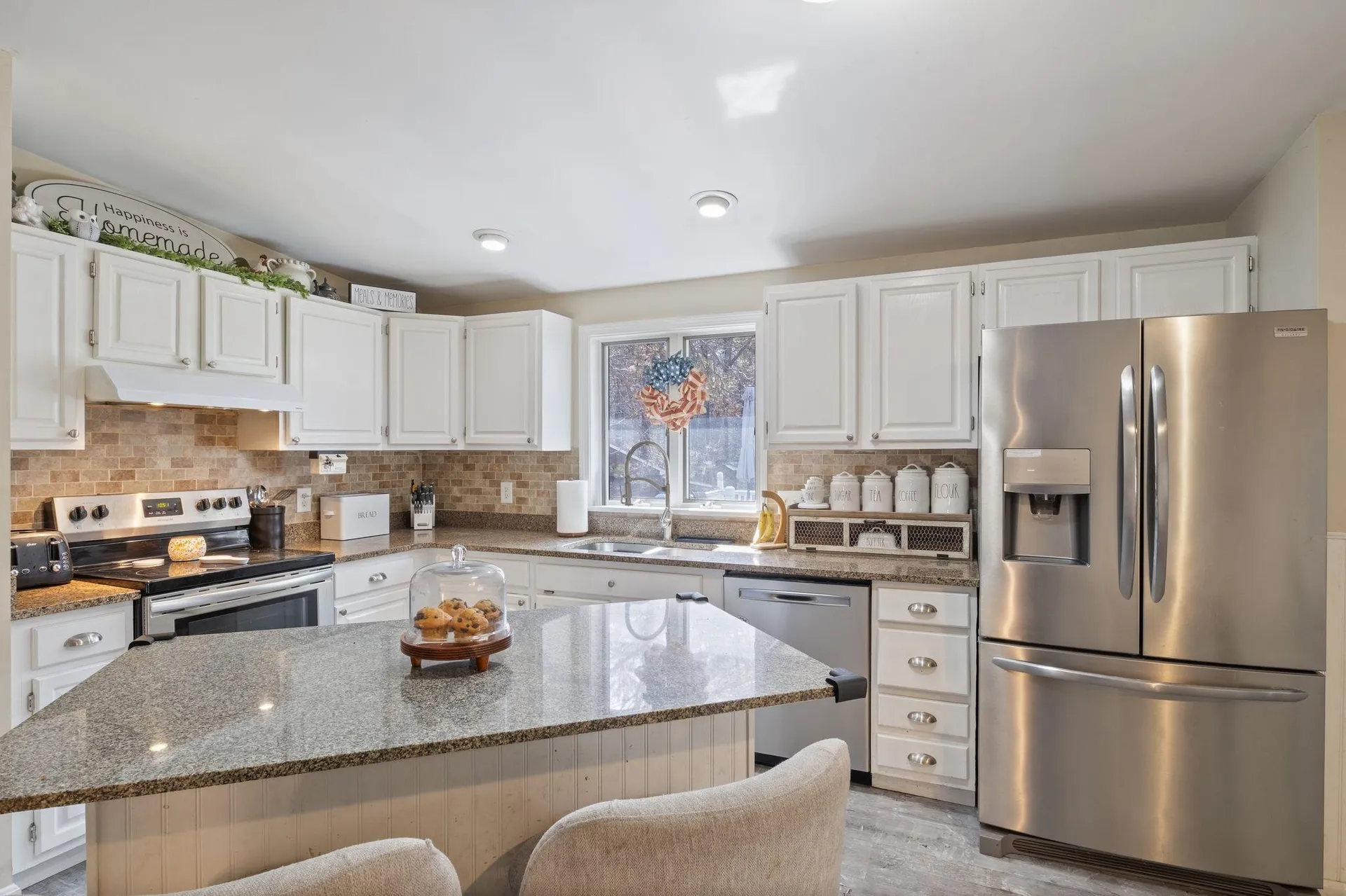41 Friar Tuck Way Wolfeboro NH 03894