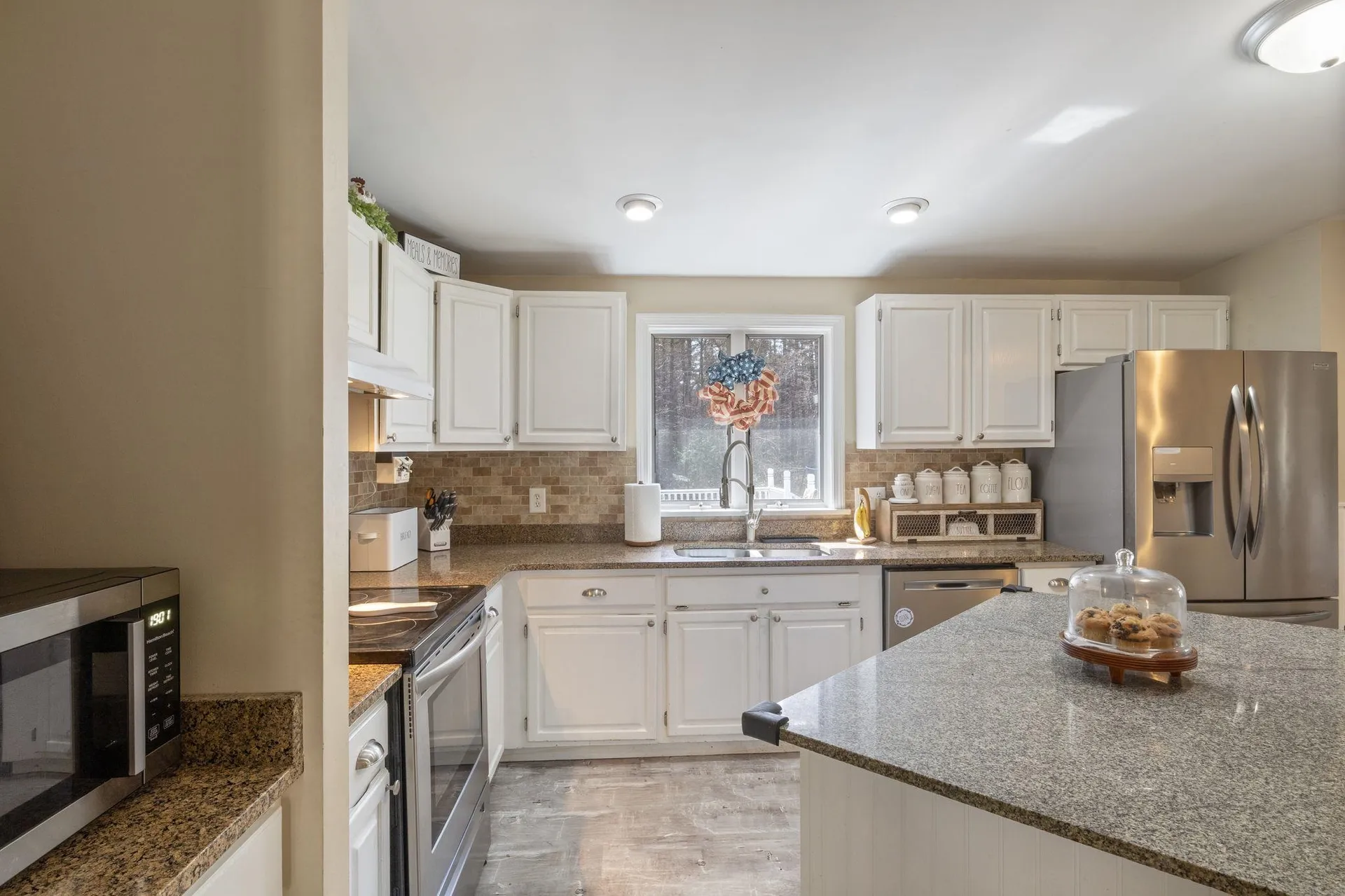 41 Friar Tuck Way Wolfeboro NH 03894