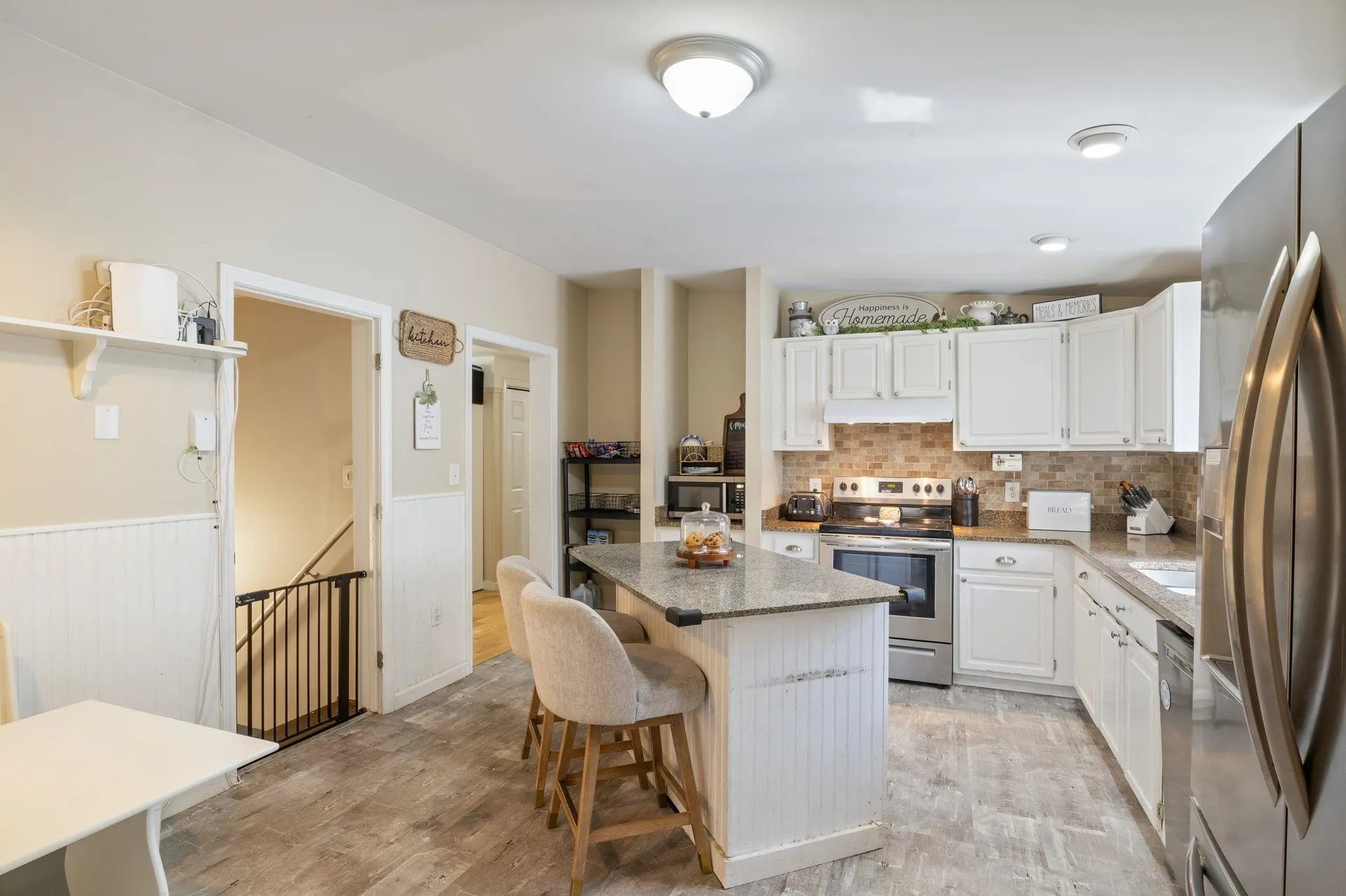 41 Friar Tuck Way Wolfeboro NH 03894