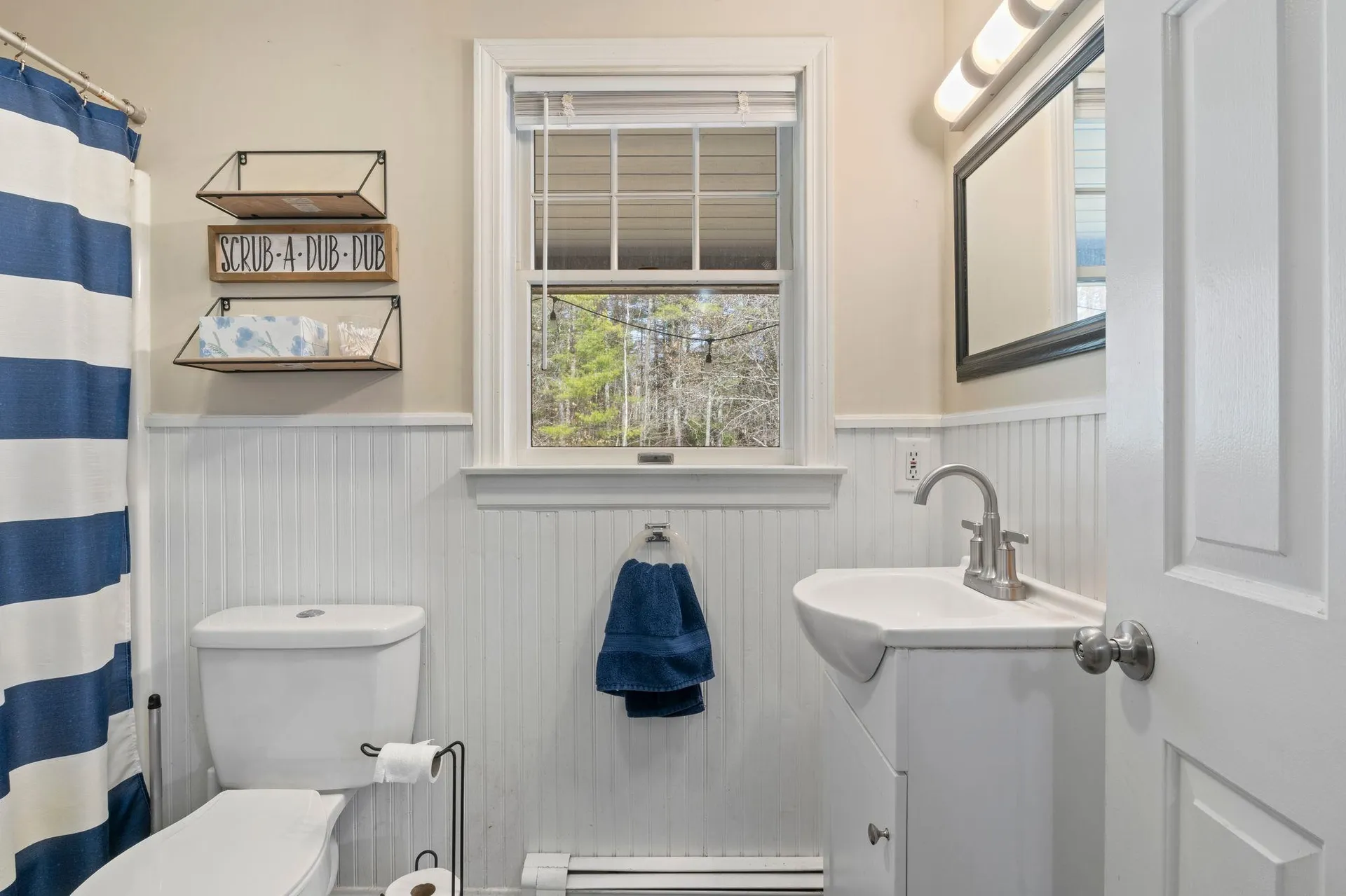41 Friar Tuck Way Wolfeboro NH 03894