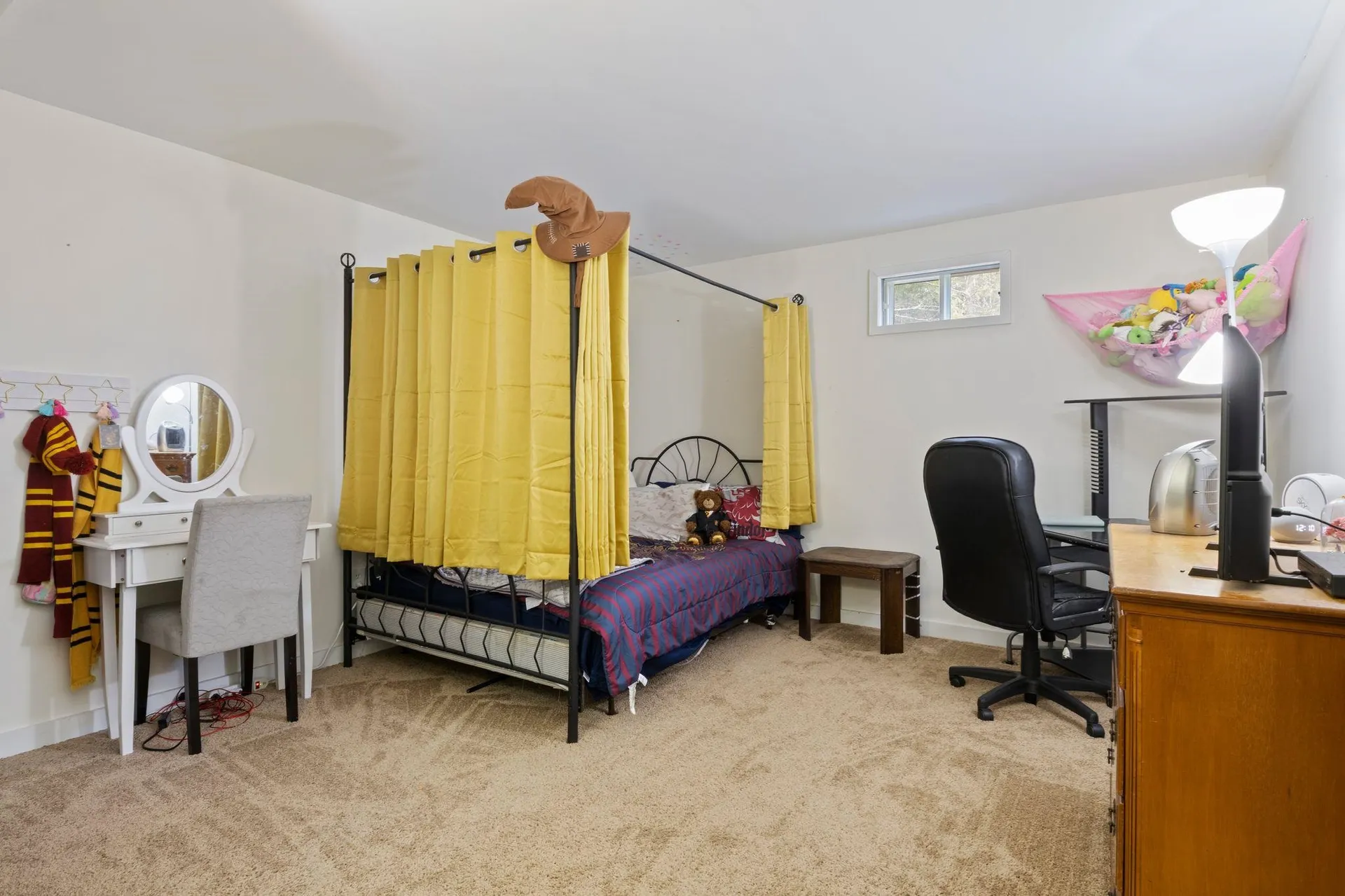 41 Friar Tuck Way Wolfeboro NH 03894