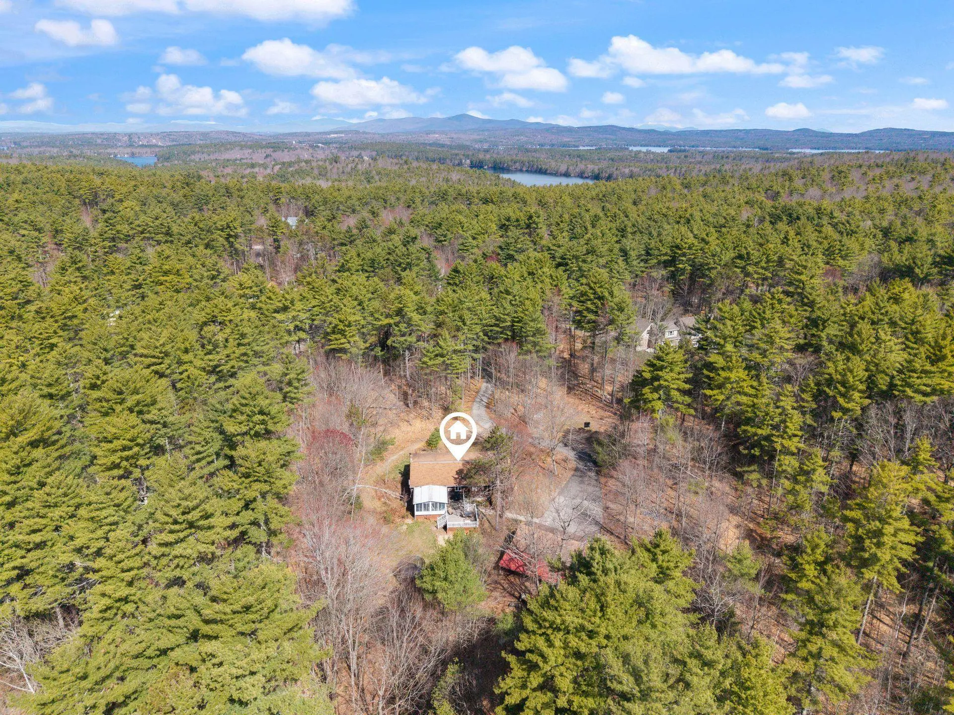 41 Friar Tuck Way Wolfeboro NH 03894