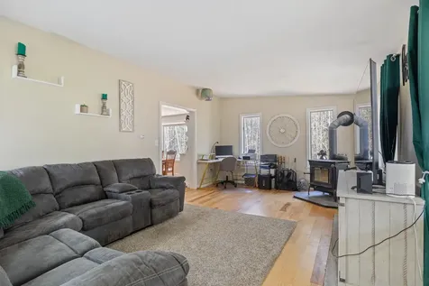 41 Friar Tuck Way Wolfeboro NH 03894