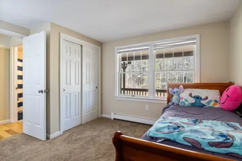 41 Friar Tuck Way Wolfeboro NH 03894
