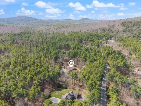 41 Friar Tuck Way Wolfeboro NH 03894