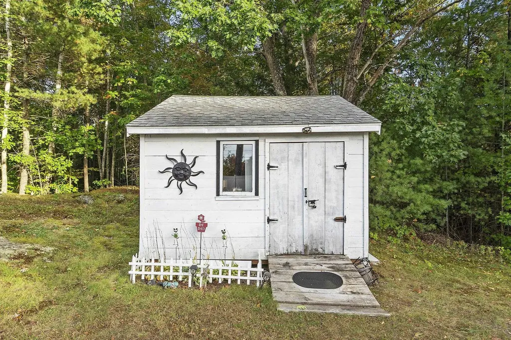 109 Spruce Drive Farmington NH 03835-0