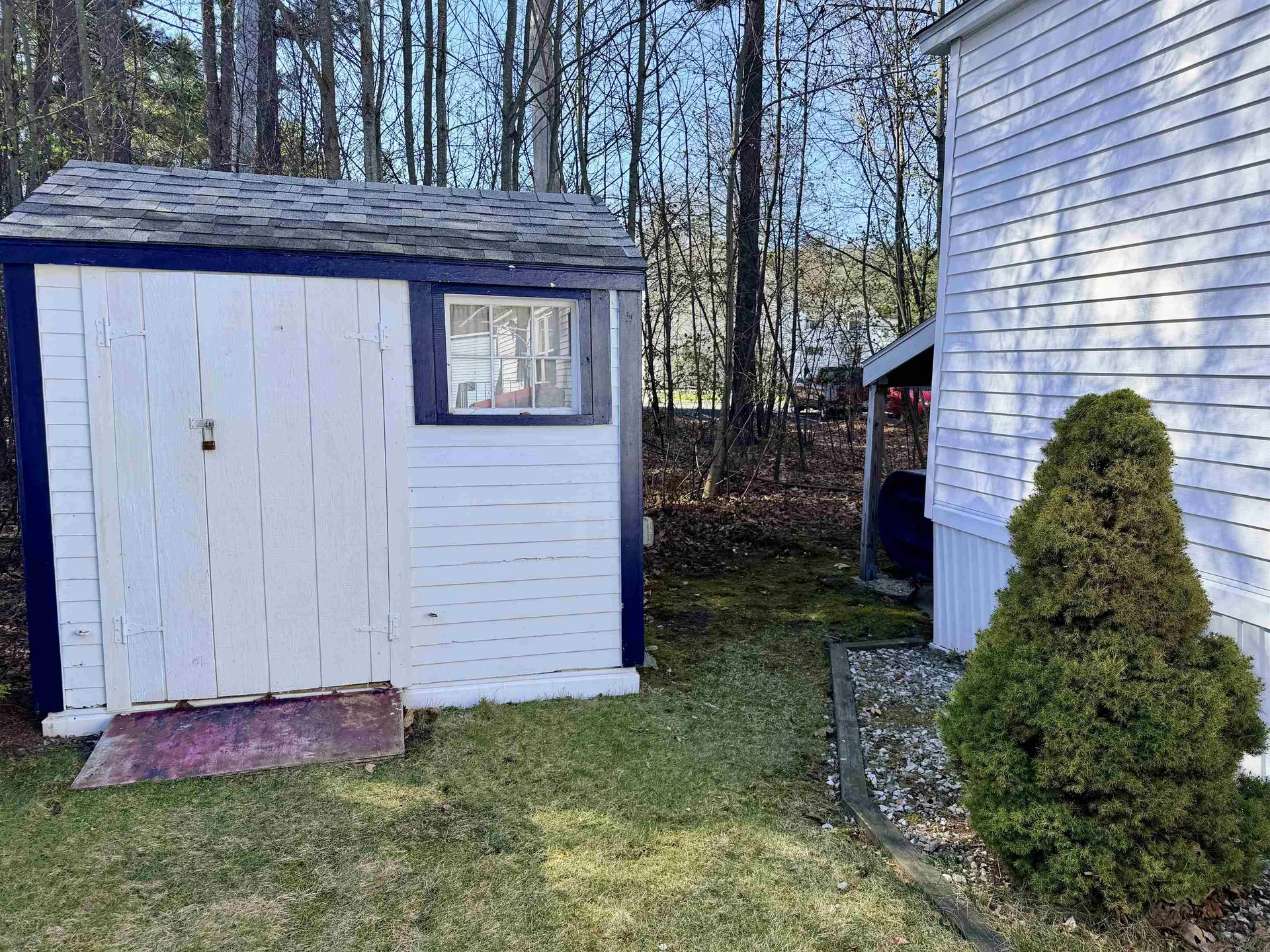 41 Thistle Way Manchester NH 03109