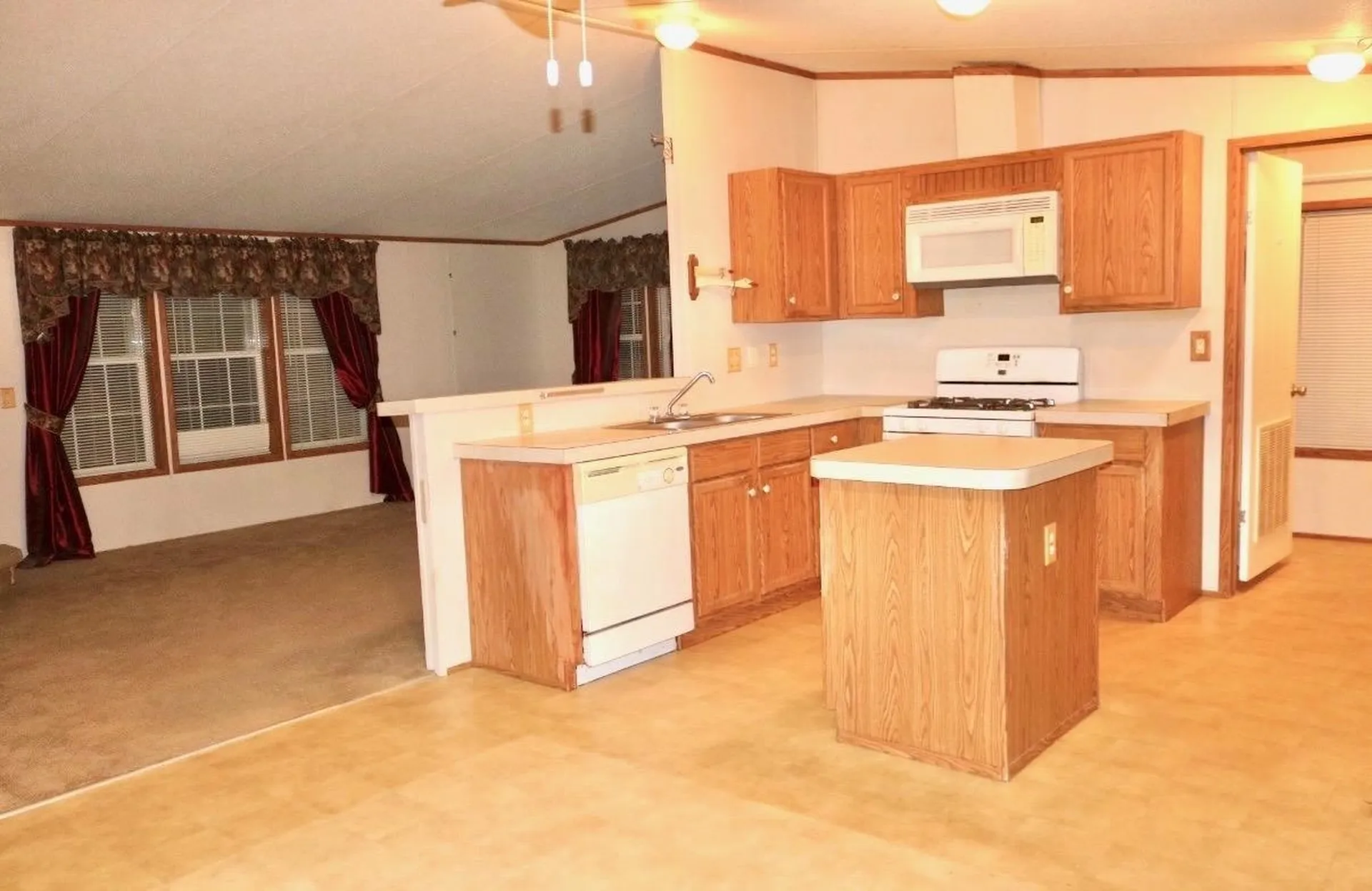239 Bog Road Hillsborough NH 03244
