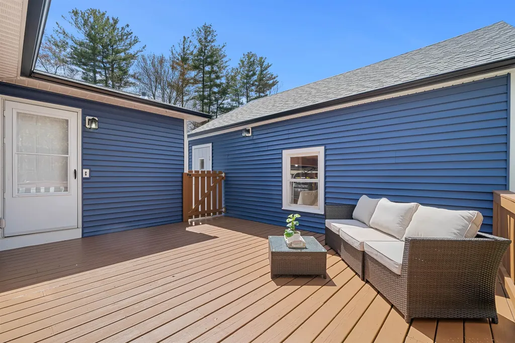 152 Dracut Road Hudson NH 03051