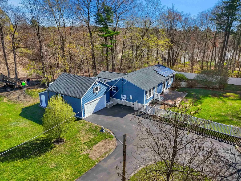 152 Dracut Road Hudson NH 03051