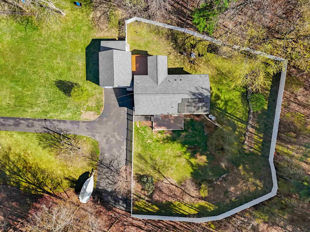 152 Dracut Road Hudson NH 03051