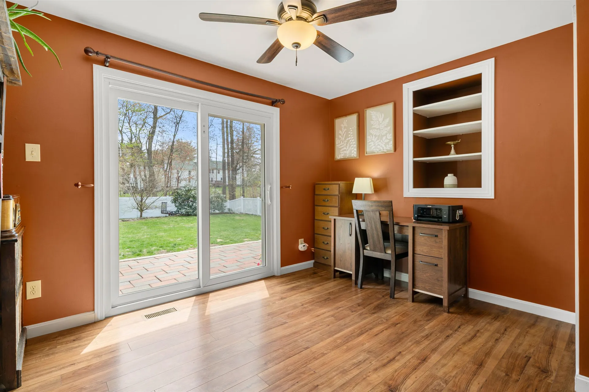 152 Dracut Road Hudson NH 03051