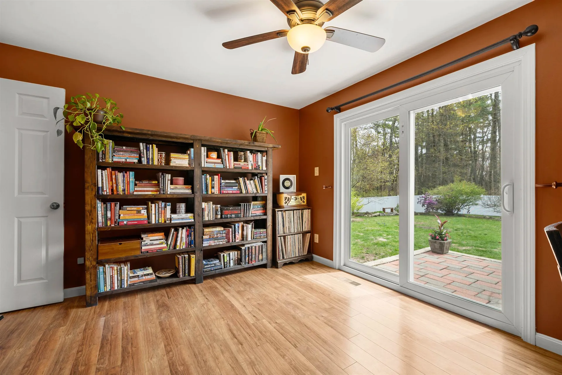152 Dracut Road Hudson NH 03051