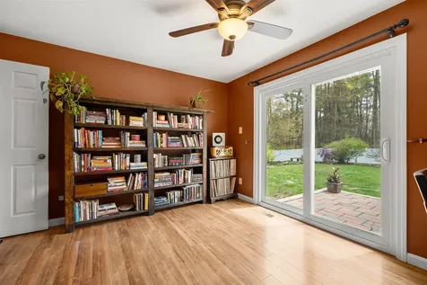 152 Dracut Road Hudson NH 03051