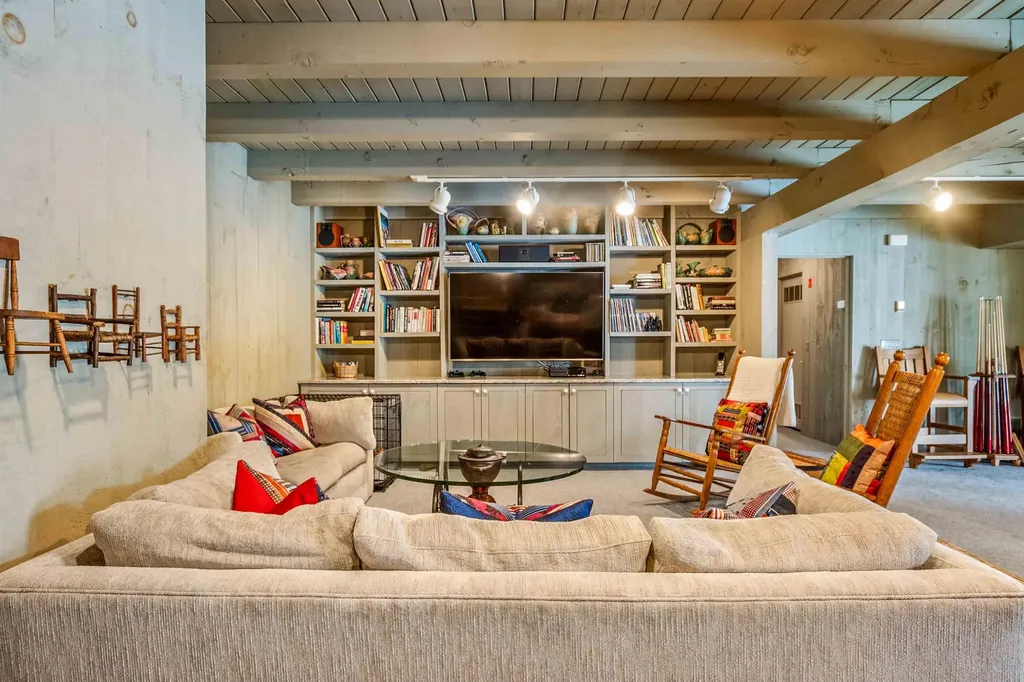 75 Westwood Road Sunapee NH 03782