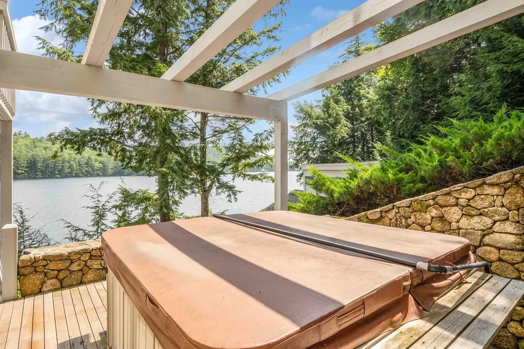 75 Westwood Road Sunapee NH 03782