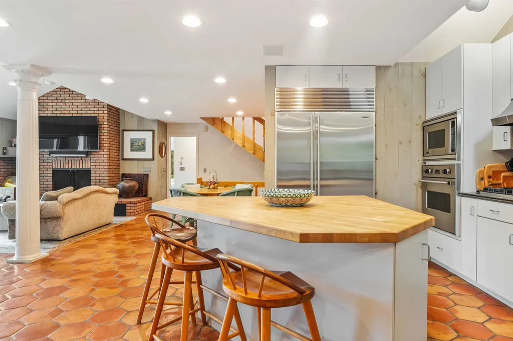 75 Westwood Road Sunapee NH 03782
