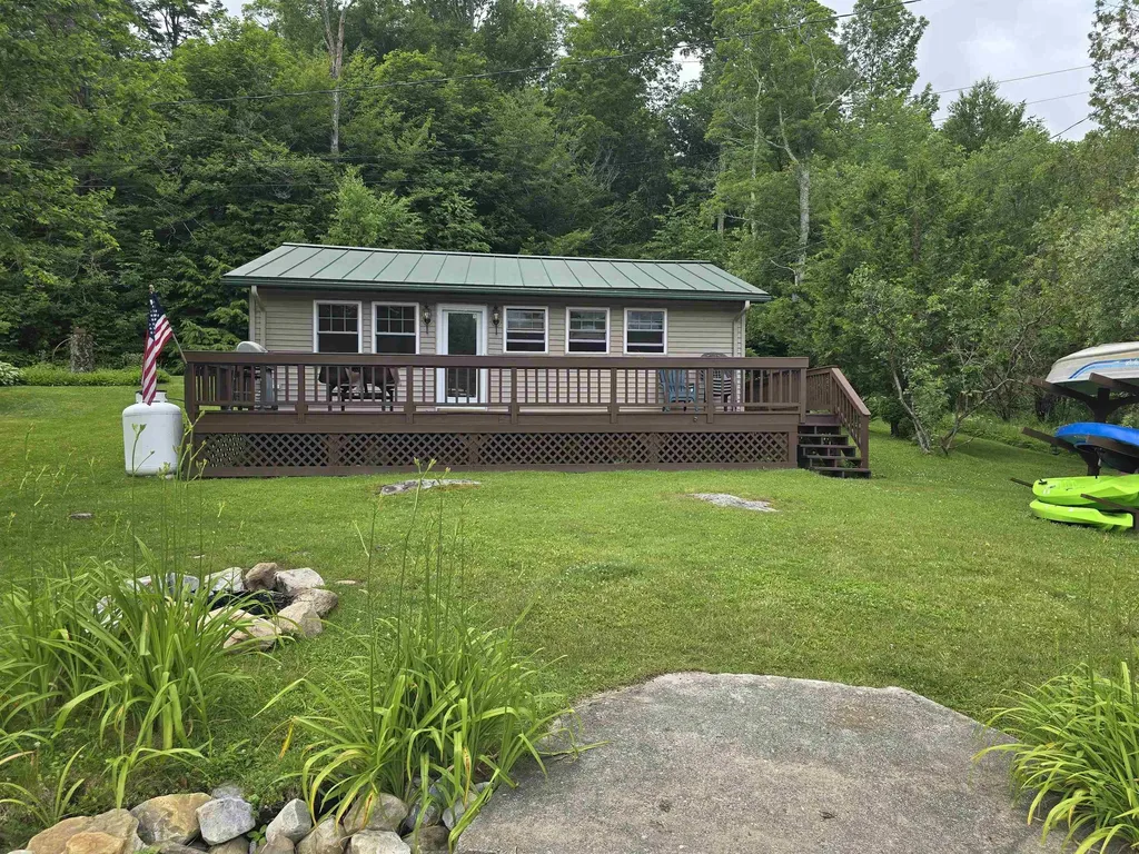16 West Shore Drive Tinmouth VT 05773