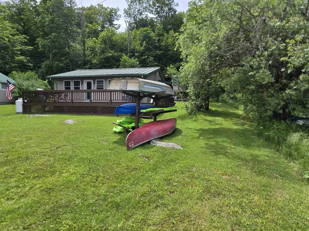 16 West Shore Drive Tinmouth VT 05773