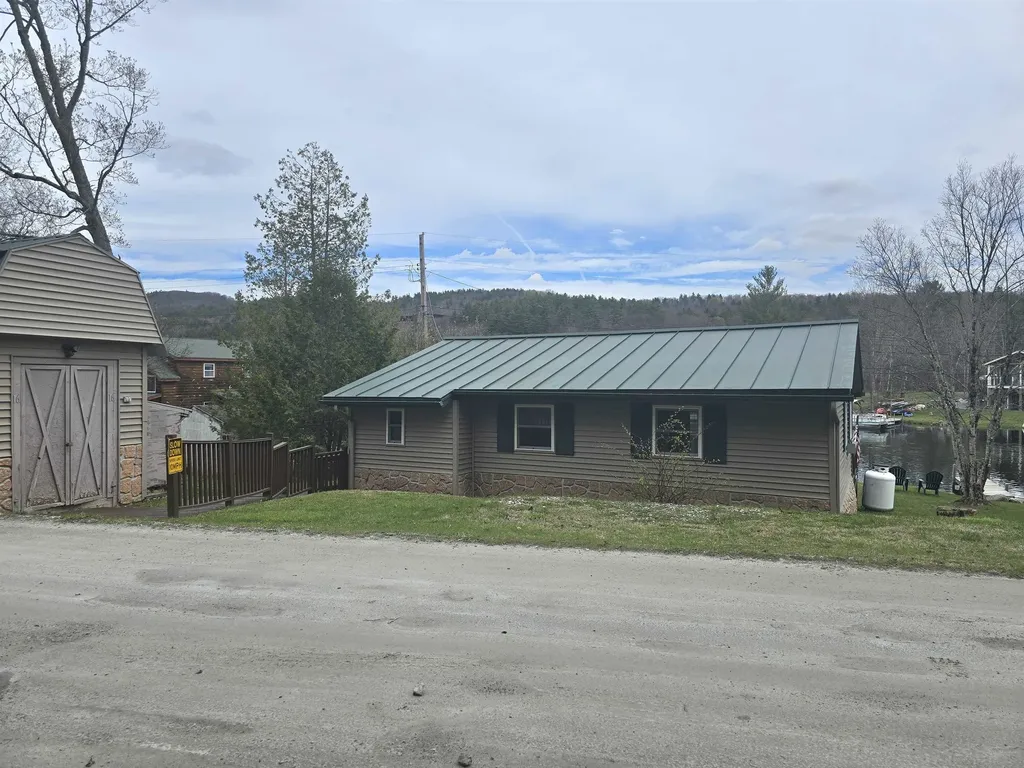 16 West Shore Drive Tinmouth VT 05773