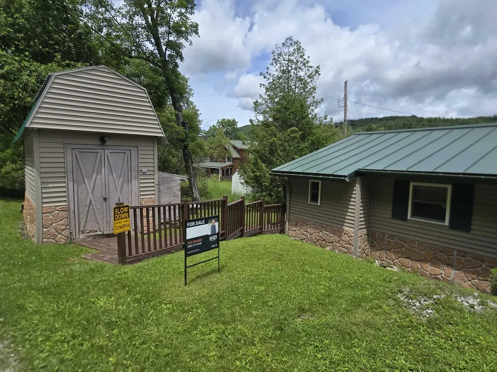 16 West Shore Drive Tinmouth VT 05773