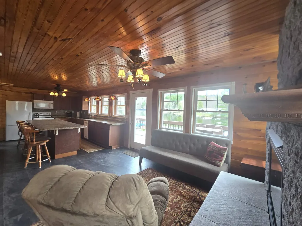 16 West Shore Drive Tinmouth VT 05773