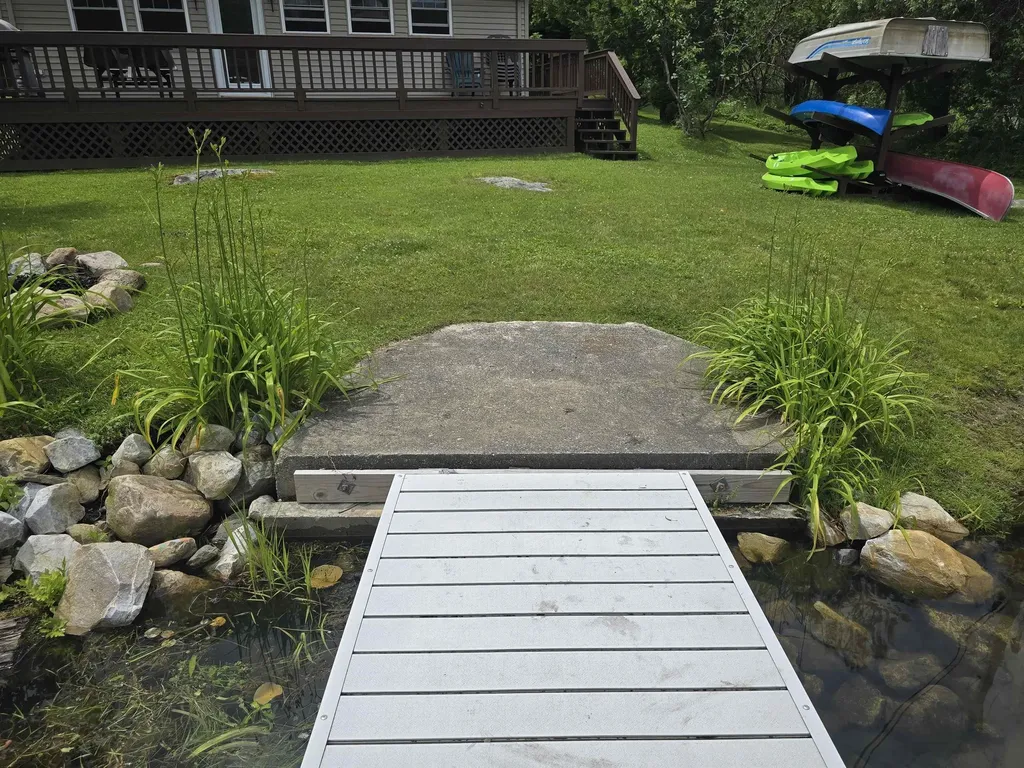 16 West Shore Drive Tinmouth VT 05773