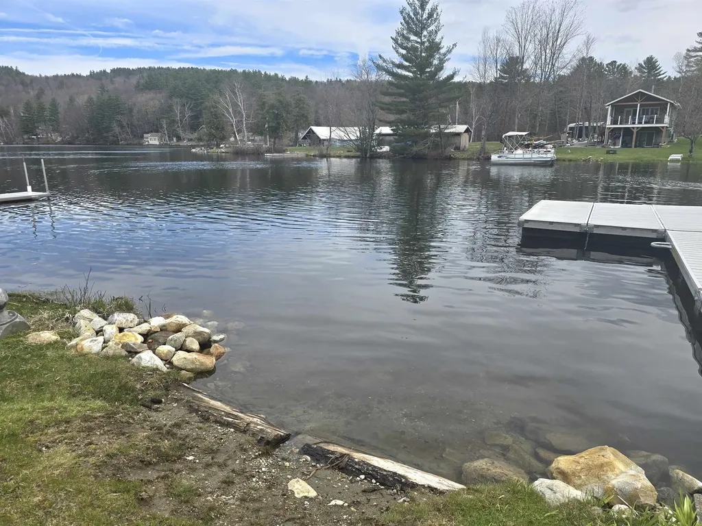 16 West Shore Drive Tinmouth VT 05773