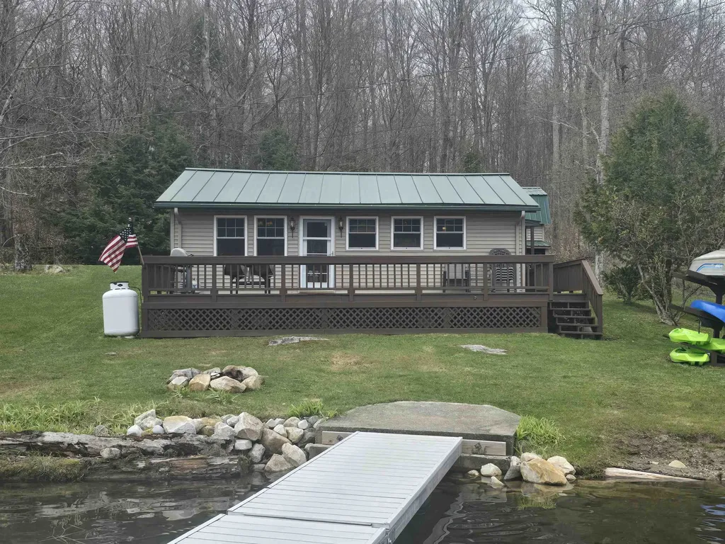16 West Shore Drive Tinmouth VT 05773
