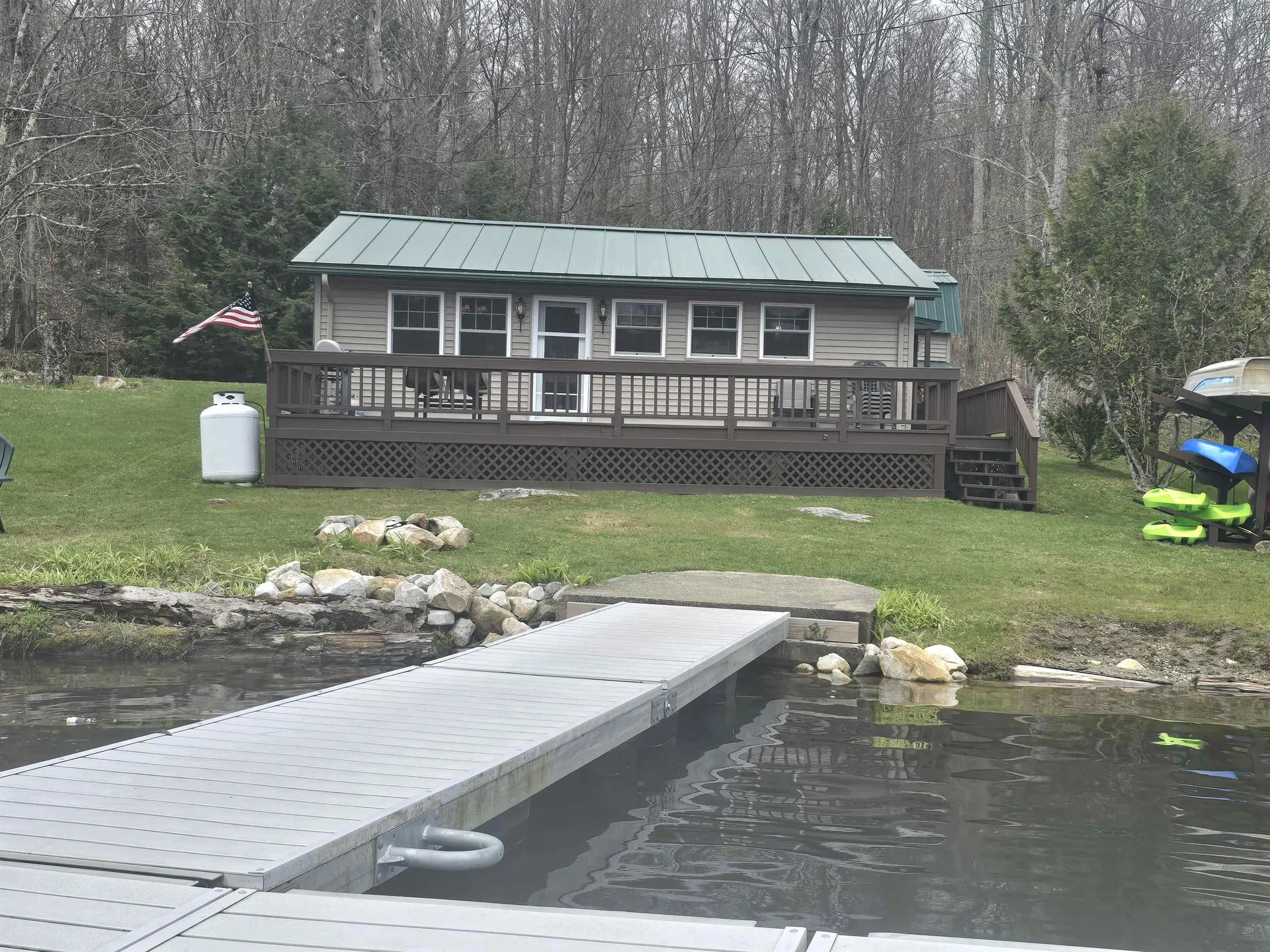 16 West Shore Drive Tinmouth VT 05773