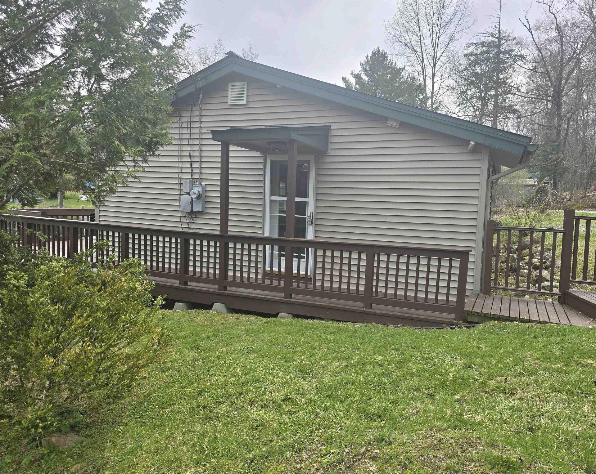 16 West Shore Drive Tinmouth VT 05773