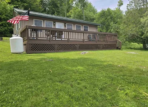16 West Shore Drive Tinmouth VT 05773