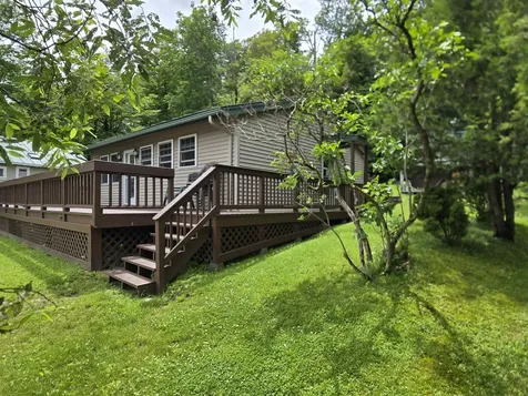 16 West Shore Drive Tinmouth VT 05773