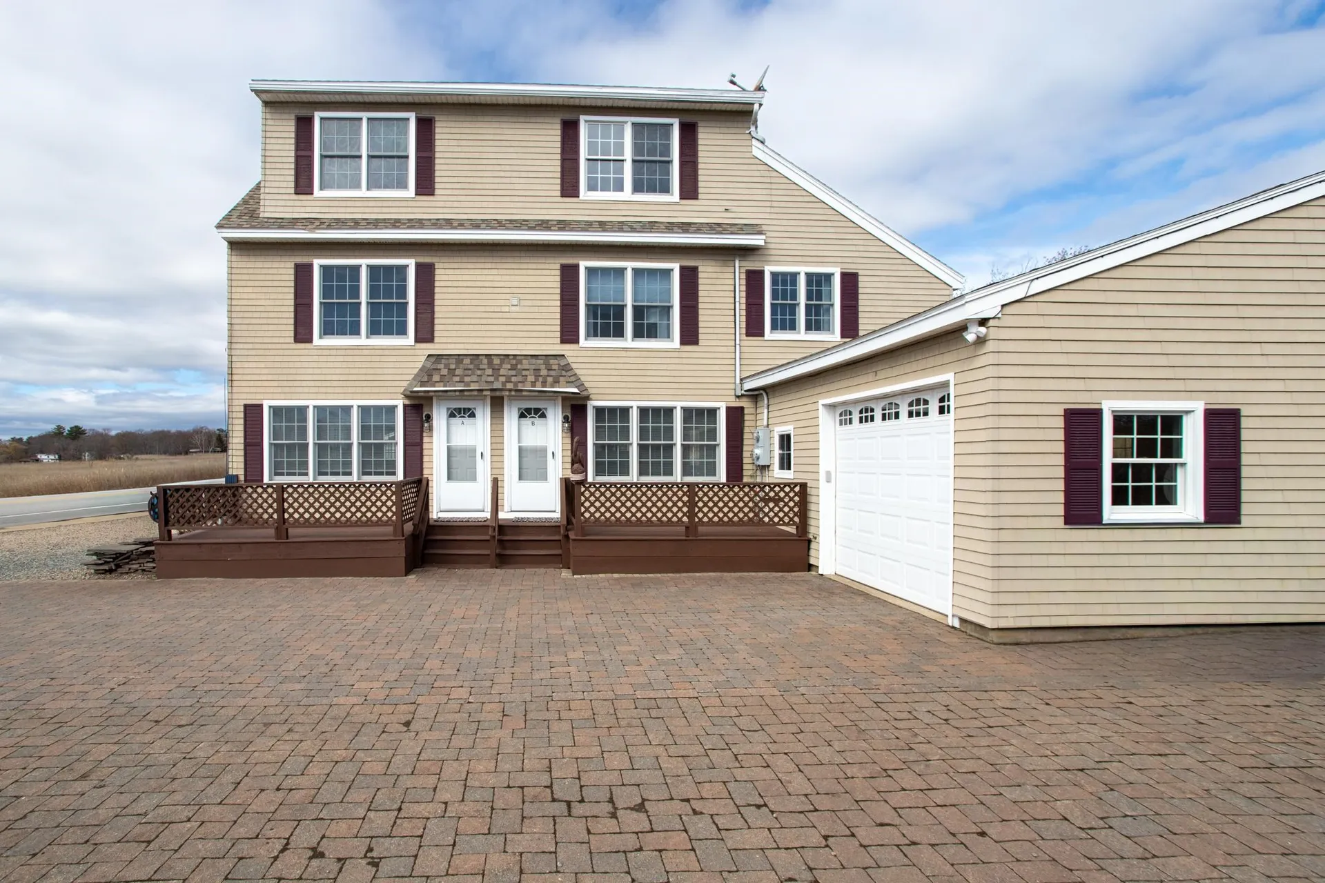 518 High Street Hampton NH 03842