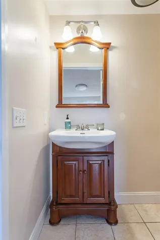 518 High Street Hampton NH 03842