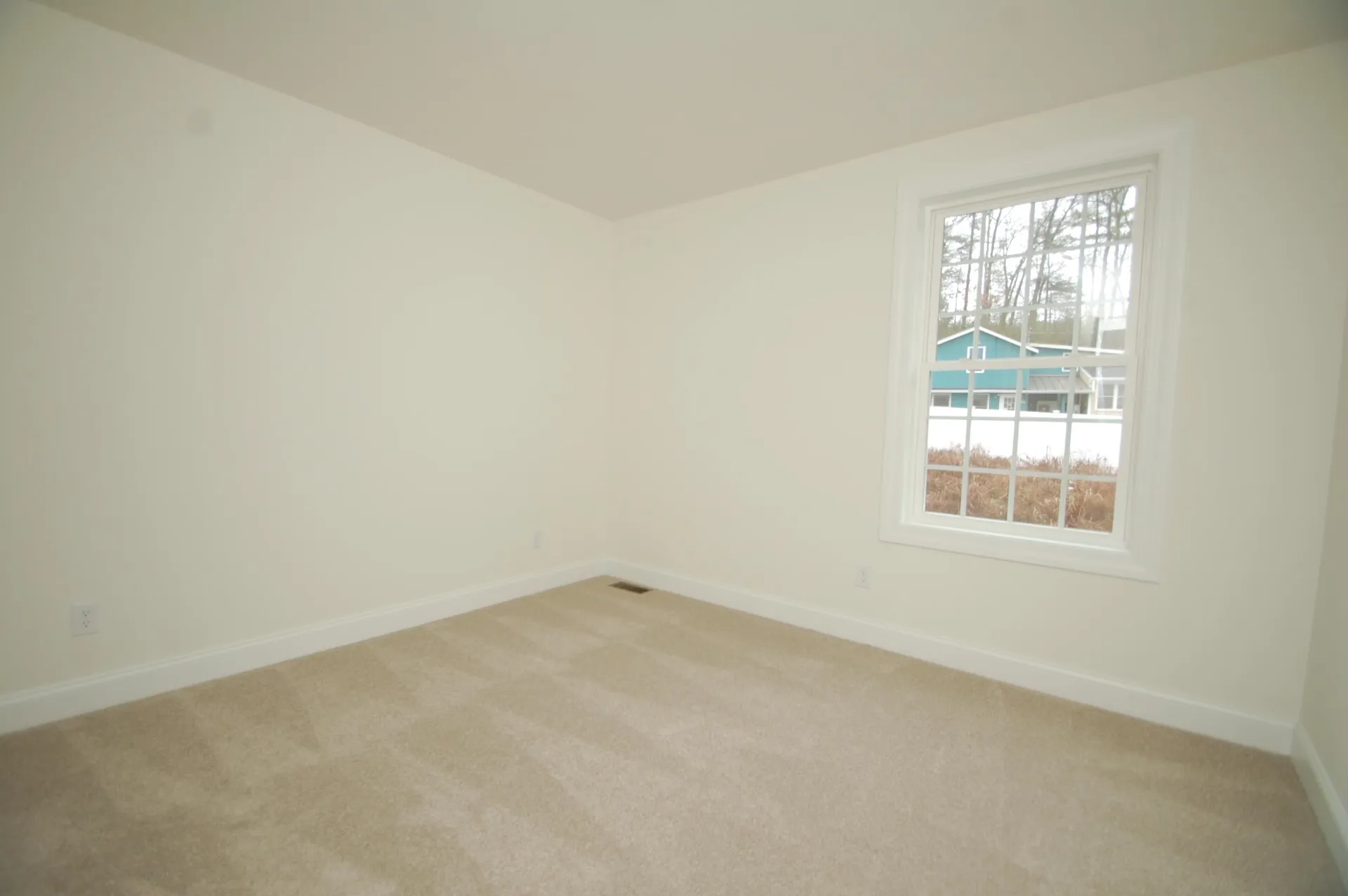 4A Dearborn Circle Goffstown NH 03045