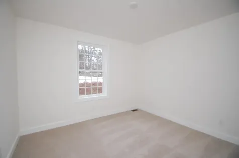 4A Dearborn Circle Goffstown NH 03045