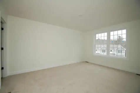 4A Dearborn Circle Goffstown NH 03045