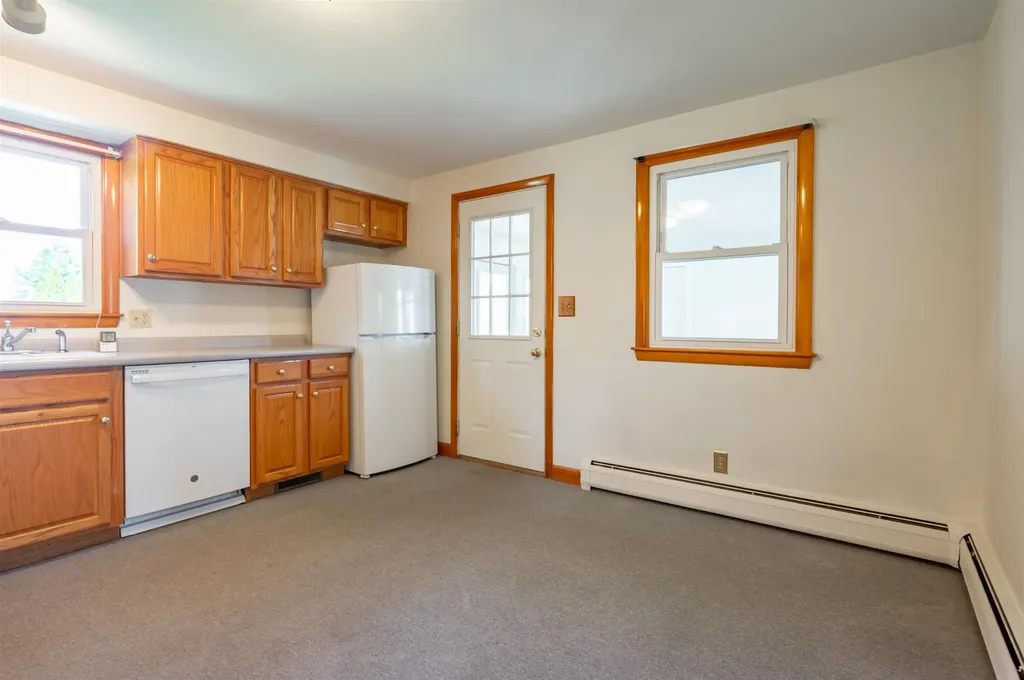 9 Juniper Lane Nashua NH 03063