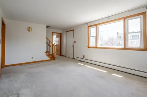 9 Juniper Lane Nashua NH 03063
