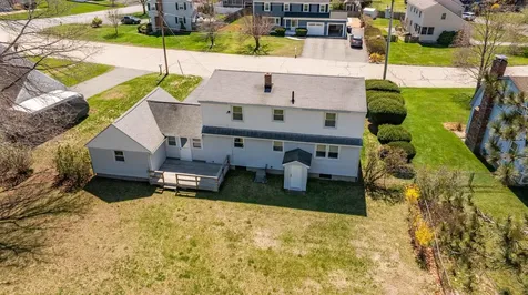 9 Juniper Lane Nashua NH 03063