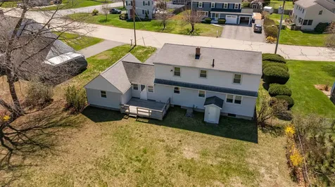 9 Juniper Lane Nashua NH 03063