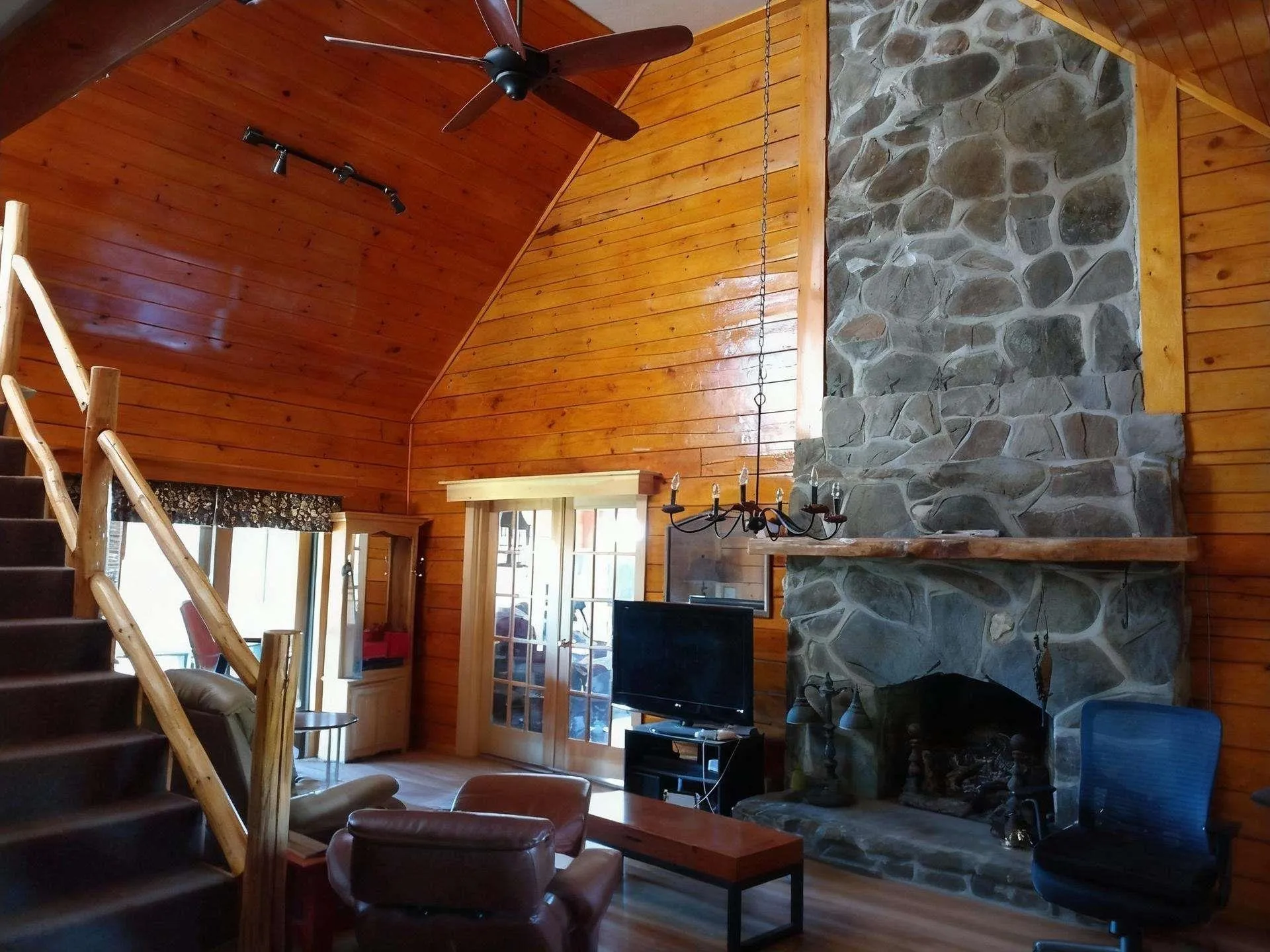 130 Old Barn Road Clarksville NH 03592