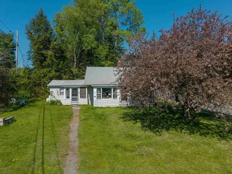 10 Duval Road Dalton NH 03598