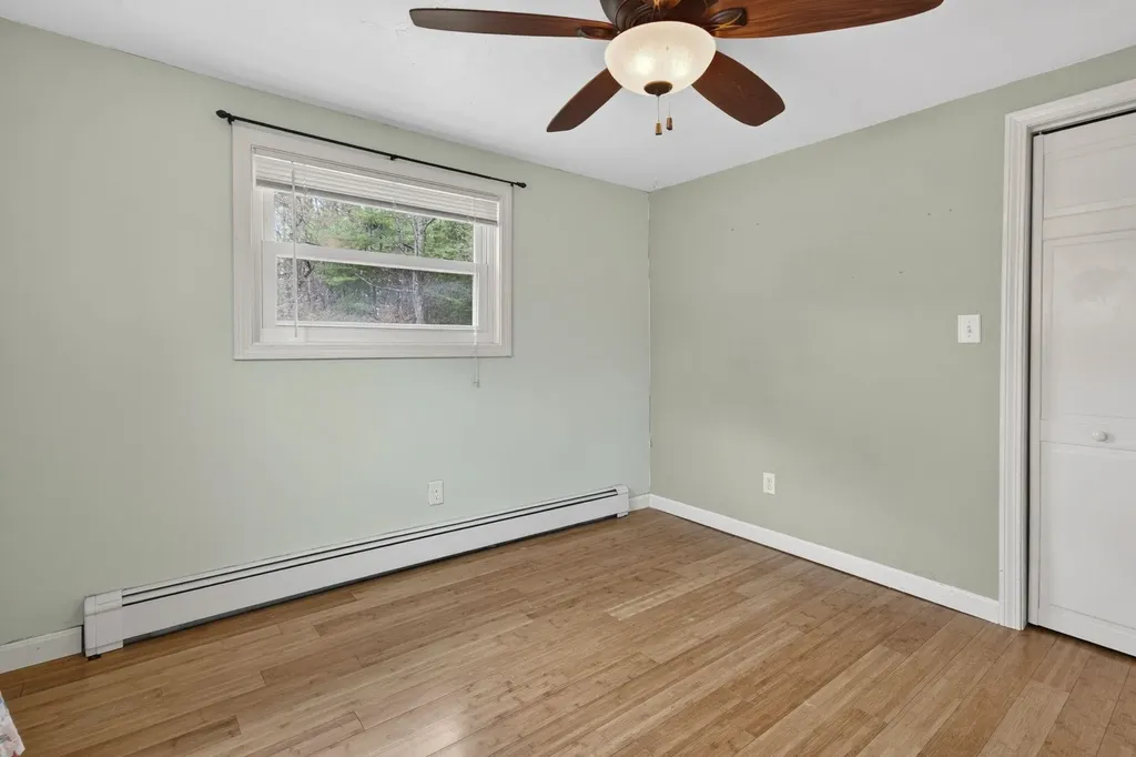 63 Concord Drive Webster NH 03303